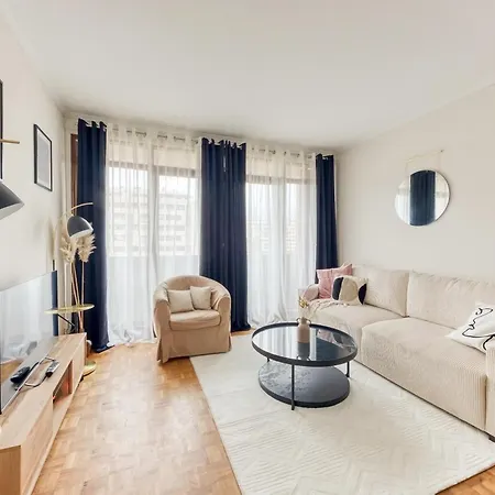 T3 10min From Orly Airport And 5min From Rer B Apartment *